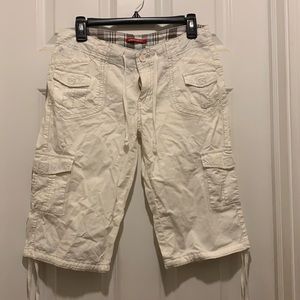 Unionbay White Capris